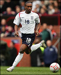 _40966443_defoe-getty200.jpg