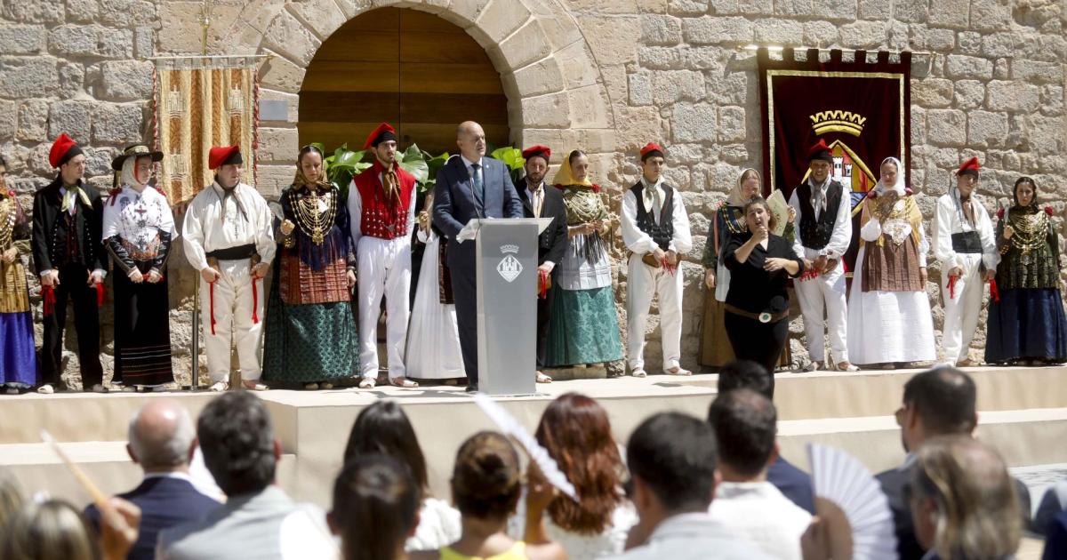 www.periodicodeibiza.es