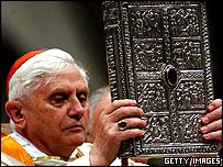 _41046267_ratzinger.jpg
