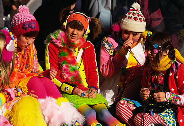 08_0201-016-15_Candy_ravers_S1.jpg