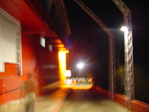 43812108_48966d41e5.jpg