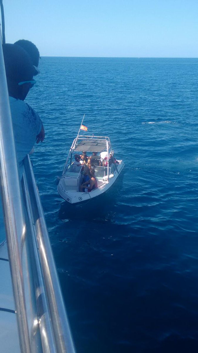 CNV60duWgAAcuIe.jpg