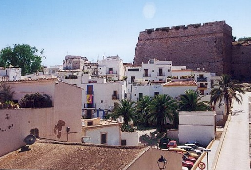 DaltVila17_WEB.JPG