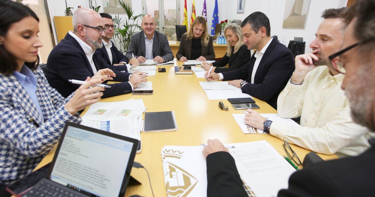 www.periodicodeibiza.es