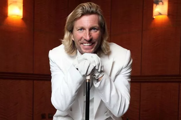 robbie-savage-pic-carl-fox-370265858.jpg