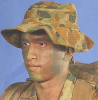 hat-bush-camo.jpg