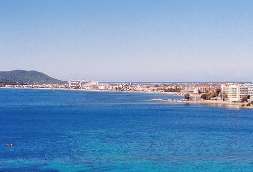 Beach01_WEB.JPG