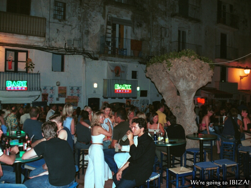 Ibiza_Bar_BaseBar.jpg
