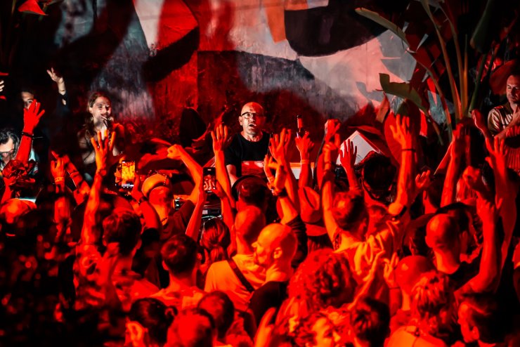 www.ibiza-spotlight.com