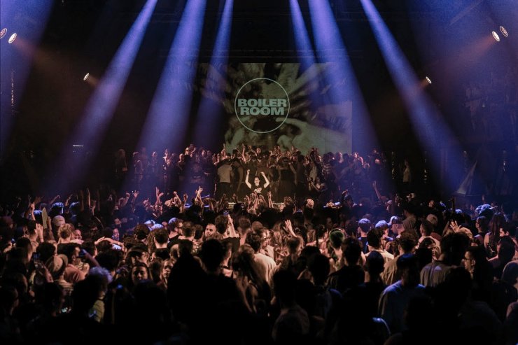 www.ibiza-spotlight.com