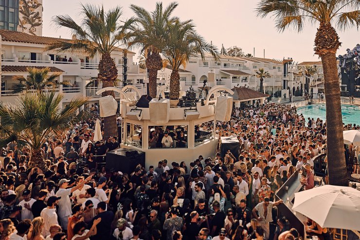 www.ibiza-spotlight.com