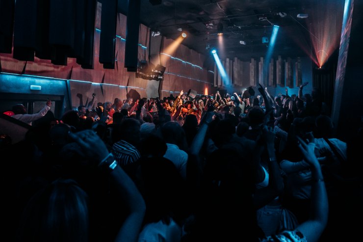 www.ibiza-spotlight.com